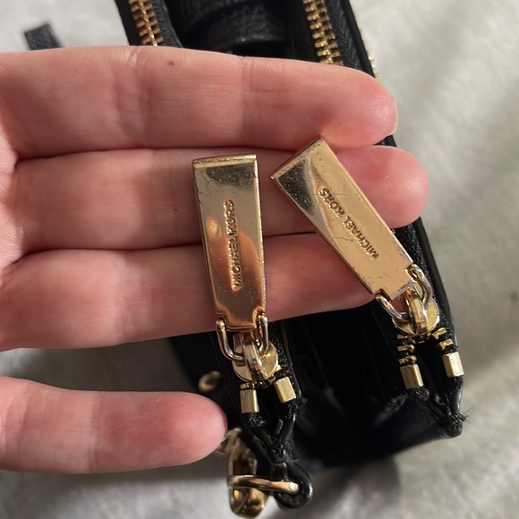 Micheal Kors - Adele Leather Smartphone Wallet Black - Picture 4 of 4